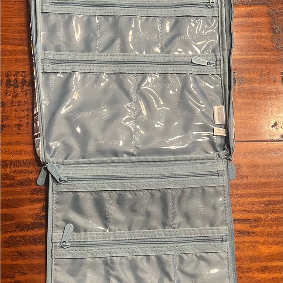 Thirty One Hanging Travel Jewelry Keeper Bag Parisian Garden NWOT - Picture 3 of 9